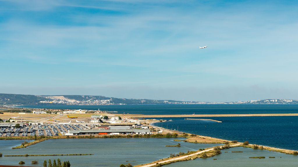 new flight routes from france